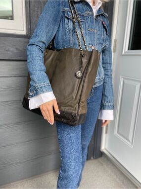 Vintage Chanel tote!! AUTHENTIC !!!! PRICE REDUCED!!!